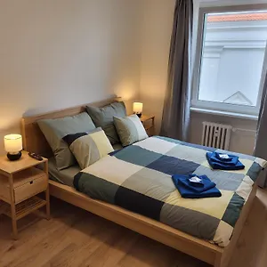 Apartmán Center - Moderna Rimske Namesti Vi, Brno